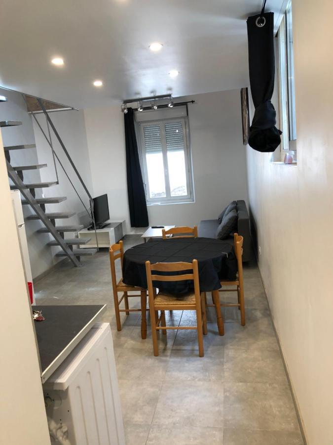 Appartement En Centre Ville Hyères Esterno foto