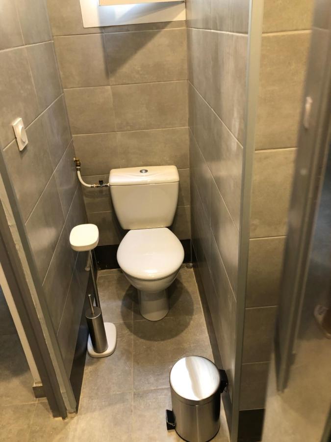 Appartement En Centre Ville Hyères Esterno foto